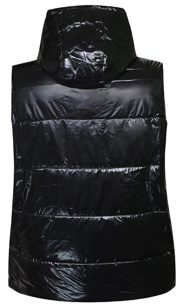 Zhenzi - Cool vest i et blank look